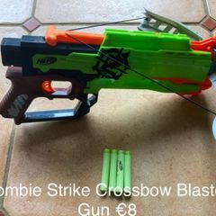 Nerf Zombie Gun & Arrow Bundle