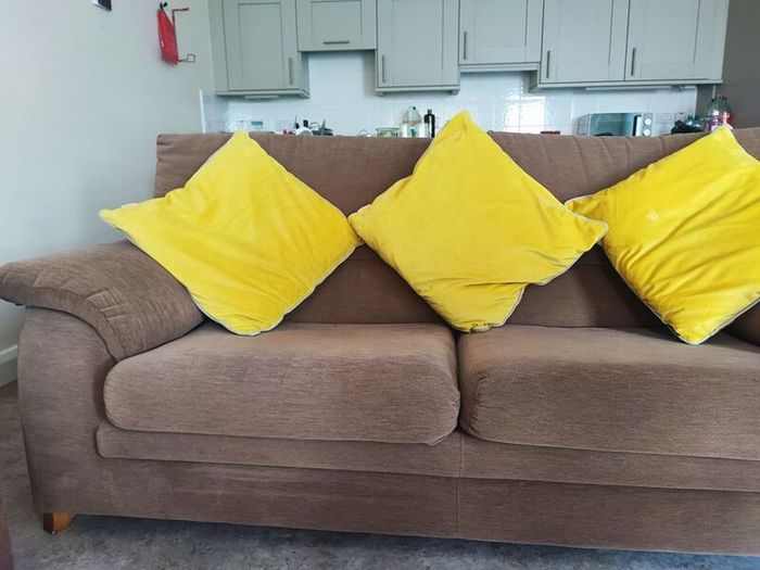 3+2 seater sofas for sale