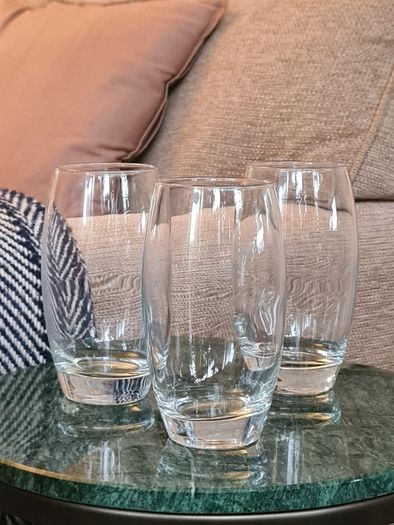 Glass vase