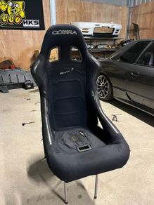 COBRA Fixed bucket seat