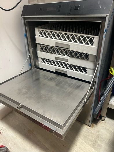 Commercial Dishwasher 3.9kw