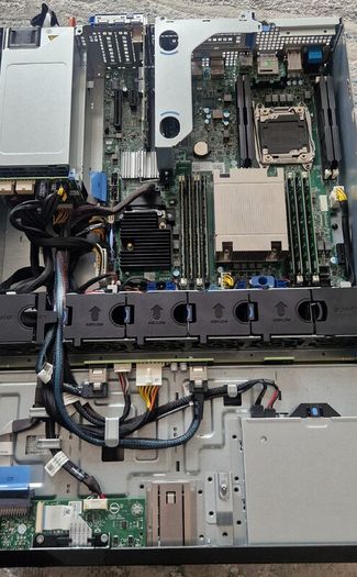 Dell PowerEdge R530 Server - 32GB RAM - 1TB HDD