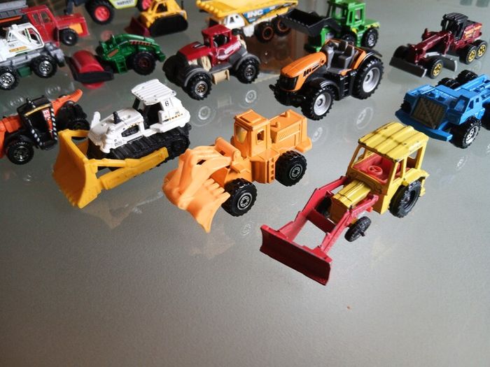 20 Construction And Farm Toy Cars
