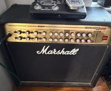 Marshall avt 150 combo with zoom multi fx pedal