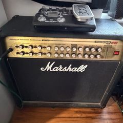 Marshall avt 150 combo with zoom multi fx pedal