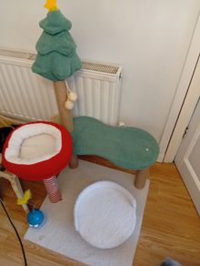 Christmas cat tree never used