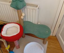 Christmas cat tree never used