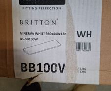 Britton  Minerva White countertop 980x440z12mm