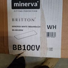 Britton  Minerva White countertop 980x440z12mm