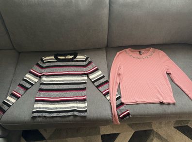 2 Long sleeve tops, size S/M