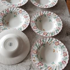 bit of everything lovely Dinner Sets