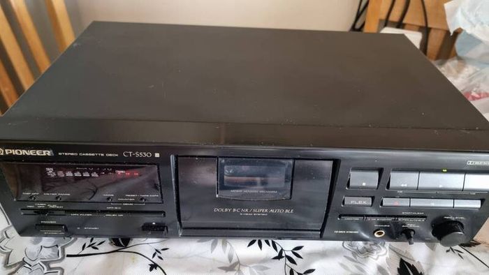 From 1994 Pioneer CT-S530 HIFI Stereo 3 Head Cassette Deck, working good.