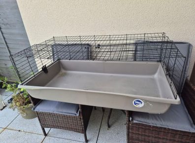 Free guinea pig cage