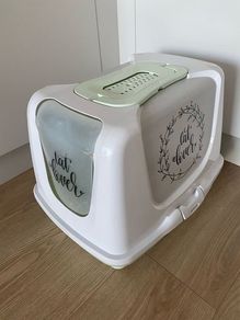 Cat Litter Box