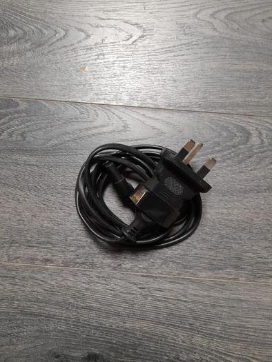 Figure of 8 Cable with 3 Pin Plug. Free Postage!