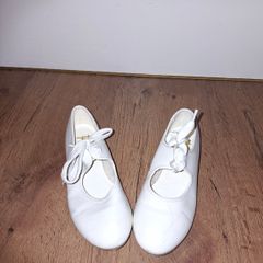 Tie front dance shoes(tap shoes), leather, size 1