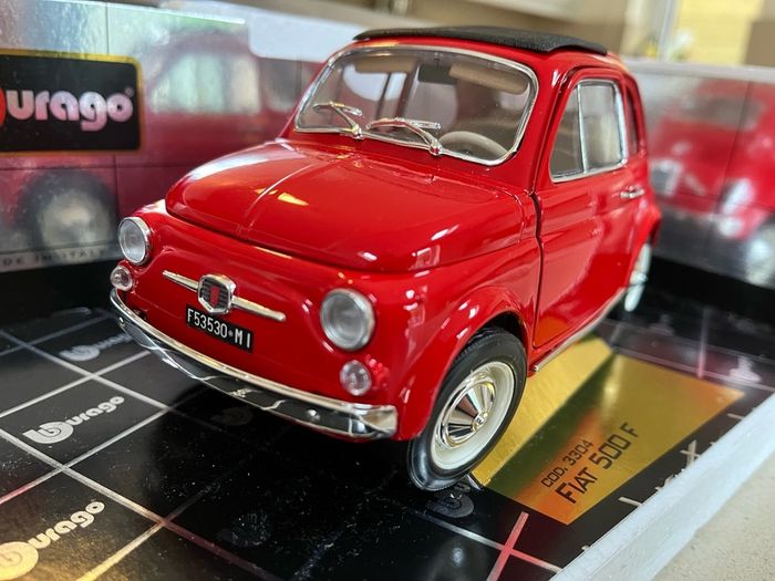 Fiat 500 L 1/18-1/16 Burago