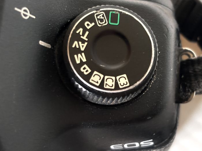Canon EOS 5D Mark II (Low Shutter Count 31k)  Excellent Condition