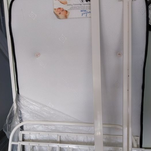 Single bed and Mattress