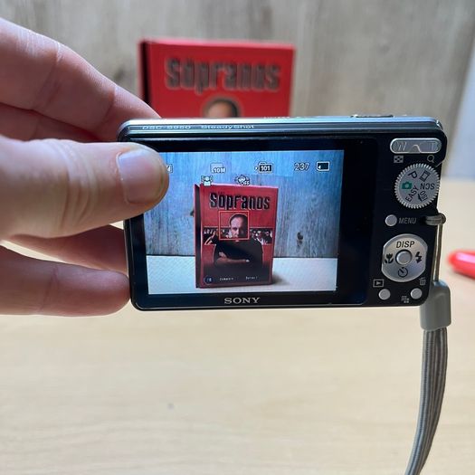 Sony Cyber-shot DSC-S950 10mp Digital Camera - Full Kit - Boxed
