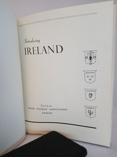 Introducing Ireland Issued by the Irish Tourist Association Dublin (HQ698)