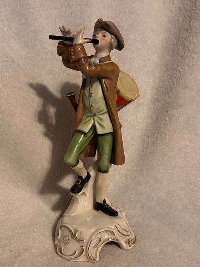 Vintage Goebel Figurine