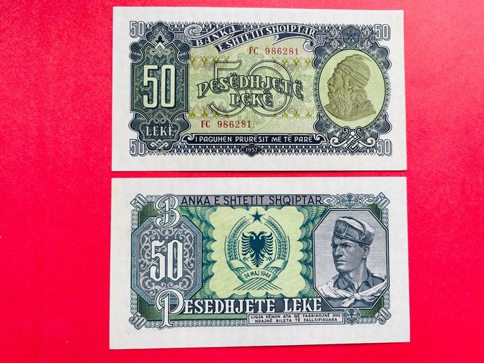 Albania  50 Leke  1957  PICK 29a ( uncirculated).