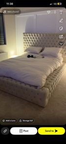Bedroom bed