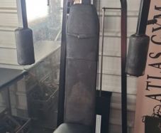 Pec Deck