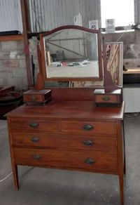 Dresser