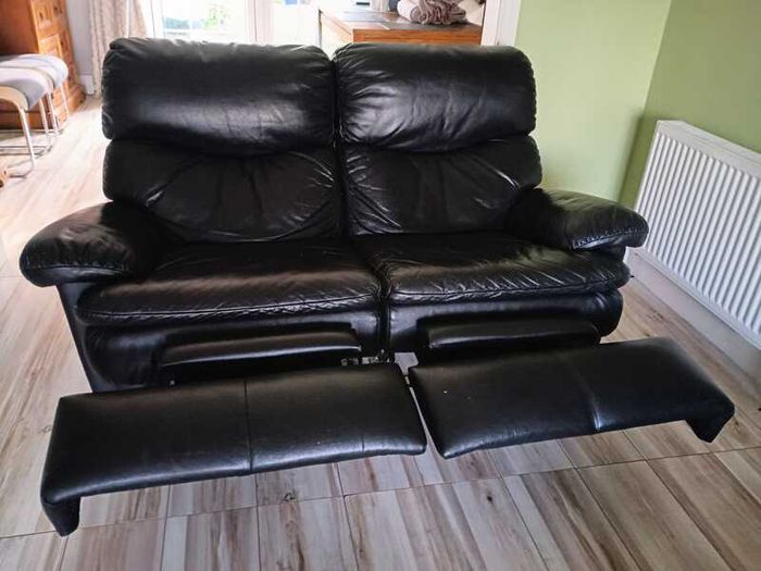Leather 2 seater recliner and 1 seater