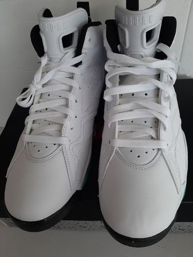 New nike mens air Jordan in box