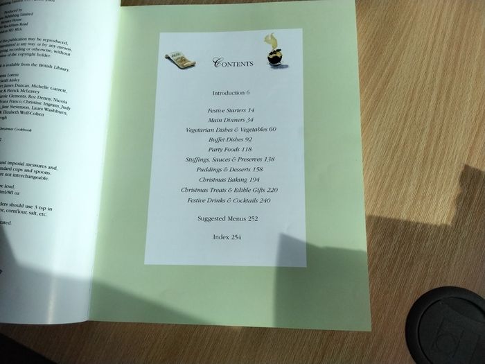 The Com0lete Christmas Cookbook - New