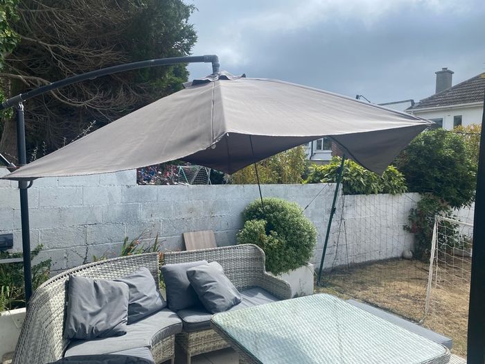 Cantilever Garden Parasol