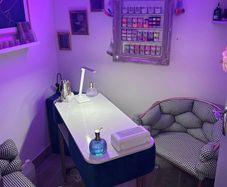 Nail table and chairs