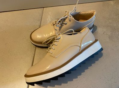 Lovely shoes size 3 like new