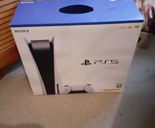 PS5 Disc Version Box