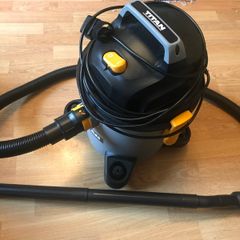 Titan Hoover