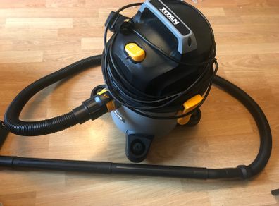 Titan Hoover