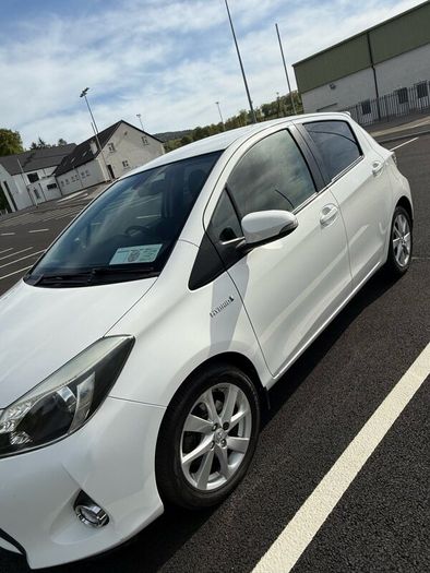 2013 automatic petrol hybrid toyota yaris