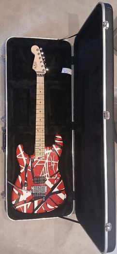Left hand EVH RWBS guitar
