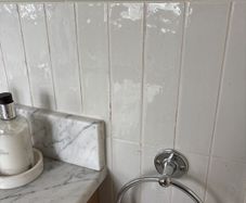 Mandarin Stone White Hoxton gloss porcelain tiles