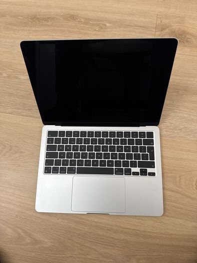 13" MacBook Air M2 - Silver - Parts: Chassis only with Screen