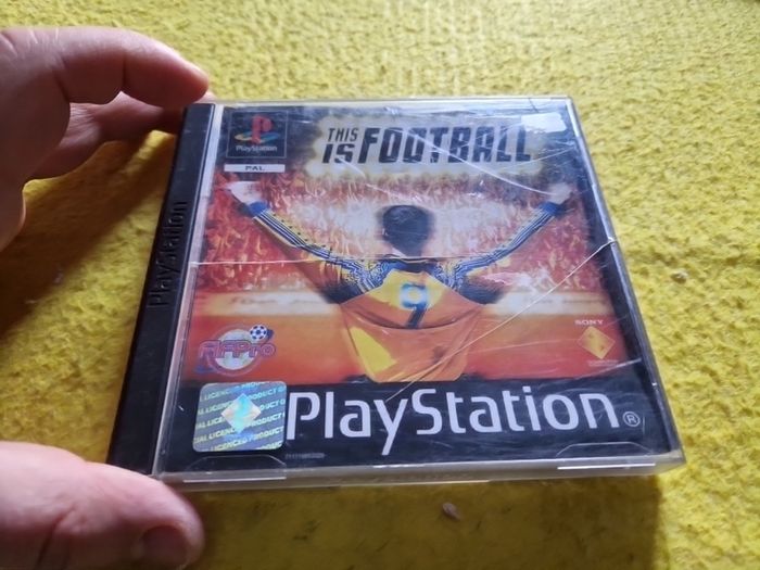 This is football PlayStation1 Ps1 PlayStation2 Ps2 Games Original