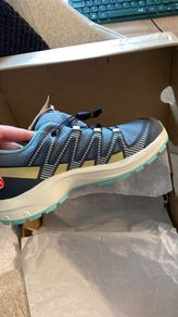 UK4 Hiking Shoes