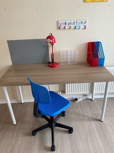 Kids desk set