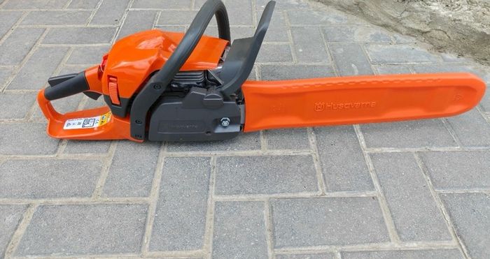 Husqvarna chainsaw 450