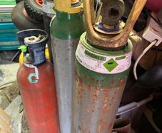 Gas  bottles for beer kegs