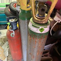 Gas  bottles for beer kegs