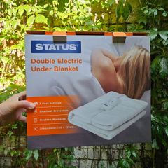 Electric heated blanket